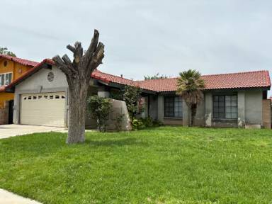 Main picture of 1325 E Avenue J12