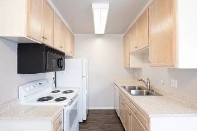 Main picture of 3803 Jewell St