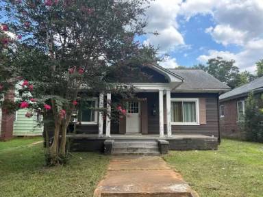 Main picture of 1015 Richard St