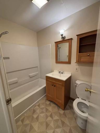 Main picture of 1012 Maine St