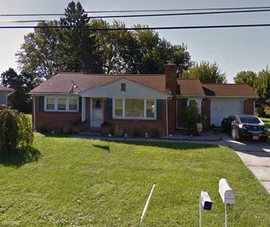 Main picture of 46 E Allen St
