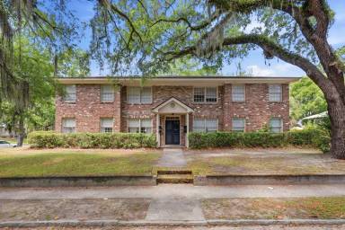 Main picture of 3411 Bull St