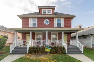 Main picture of 1037 E Tabor St