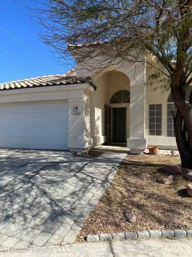 Main picture of 1300 Feather Crest Ct