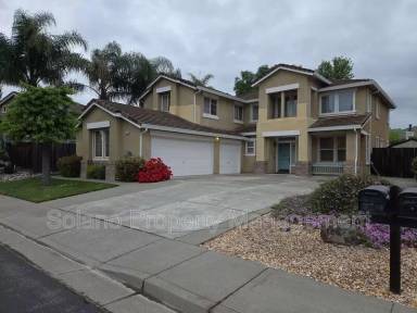 Main picture of 2822 Regatta Cir