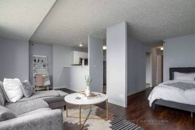 Main picture of 444 E Ohio St