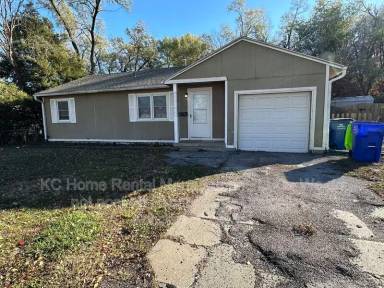 Main picture of 5903 E 149th St