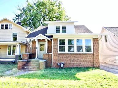 Main picture of 1665 Lincoln Ave
