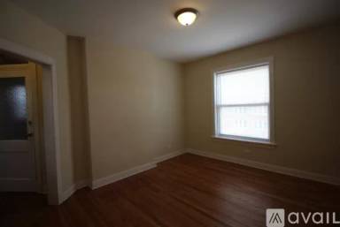 Main picture of 5032 N Western Ave
