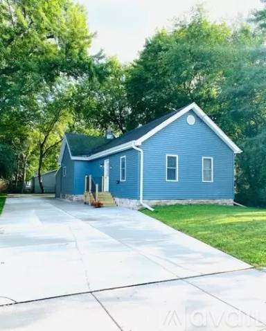 Main picture of 349 3rd St