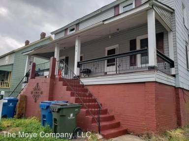 Main picture of 310 Carpenter St