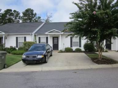 Main picture of 129 Bennington Ln