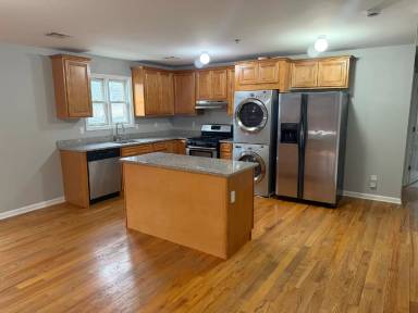 Main picture of 104 Luttgen Pl