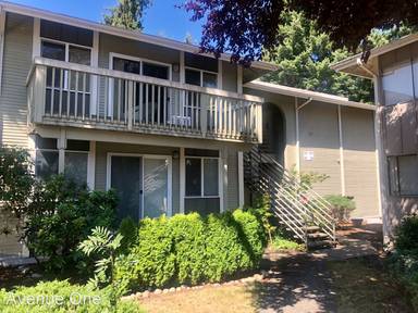 Main picture of 17212 NE 45th St