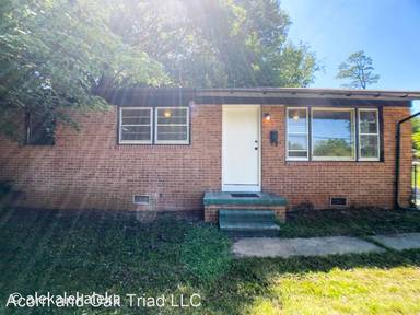 Main picture of 624 Mobile St