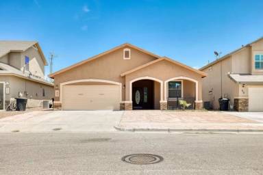 Main picture of 338 Emerald Acres