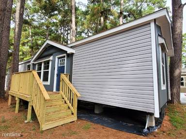 Main picture of 1301 Heather Hl