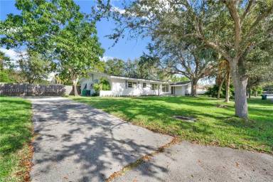 Main picture of 7331 SW 135th Ter