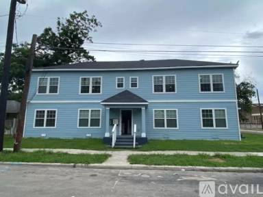 Main picture of 1223 Aganier Ave