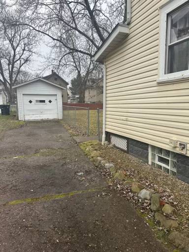 Main picture of 1289 Sherman St