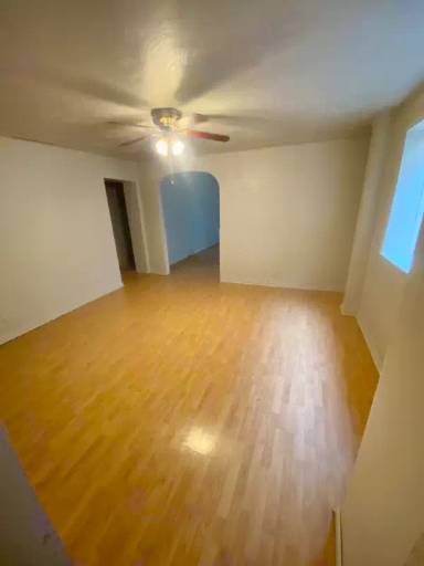 Main picture of 9 E Main St