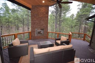 Main picture of 1925 S Pleasant View Dr