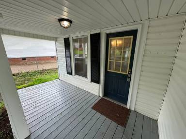 Main picture of 805 Alma Ave