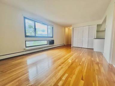 Main picture of 77 Trowbridge St