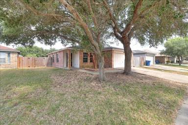 Main picture of 7833 Wolverine Dr