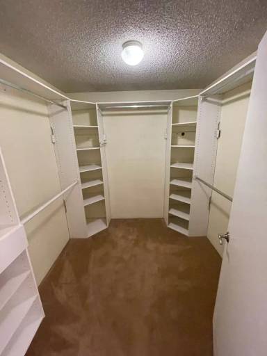 Main picture of 1548 SW Robertson Dr