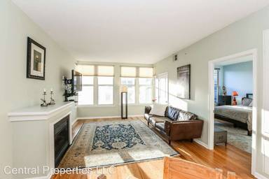 Main picture of 715 6th St NW
