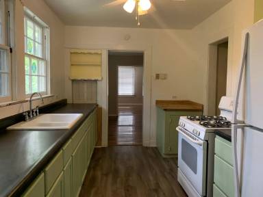 Main picture of 1031 Keed Ave