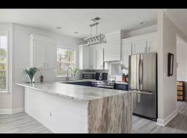Main picture of 2353 Kings Gate Ln
