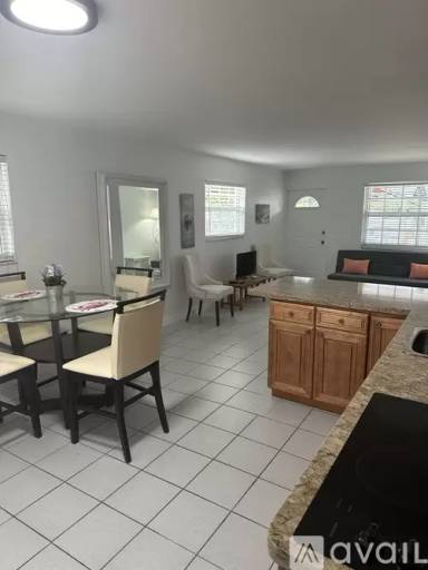 Main picture of 506 SW 18th Ct