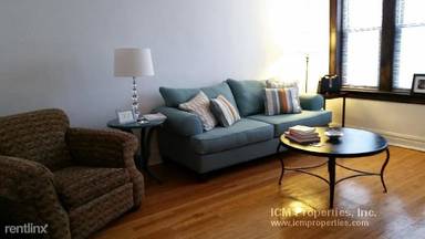 Main picture of 1941 W Winnemac Ave