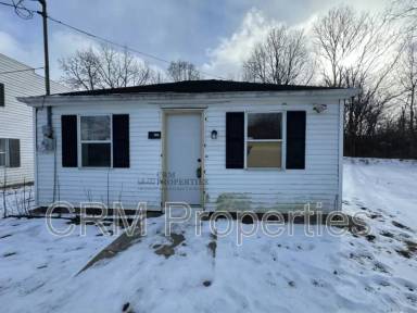 Main picture of 2205 E 9th St