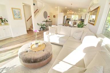 Main picture of 153 Kamahao Cir