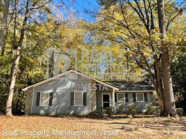 Main picture of 932 S Confederate Dr
