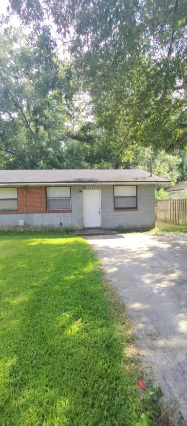 Main picture of 3316 Lowell Ave