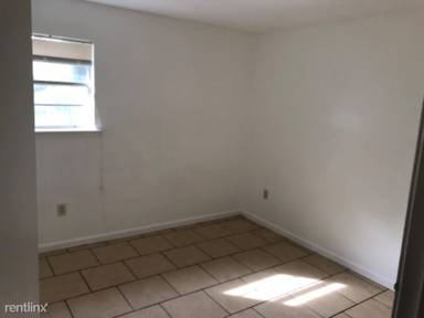 Main picture of 2623 Acron St