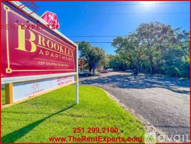 Main picture of 2219 Dauphin Island Pkwy