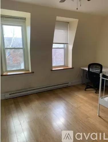 Main picture of 4435 Chestnut St