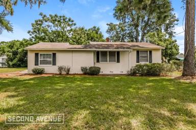 Main picture of 7859 Paul Revere Dr