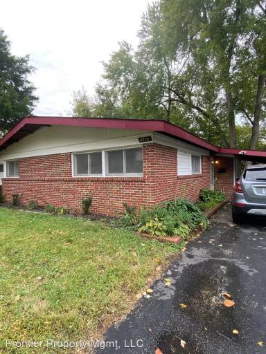 Main picture of 8330 Woodhurst Dr