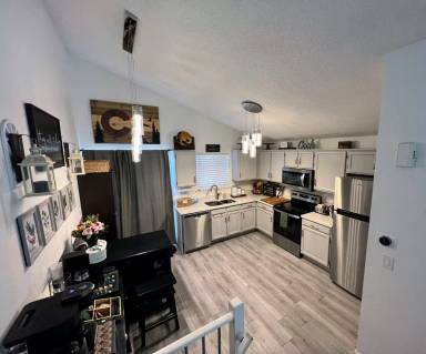 Main picture of 6102 S Owens Ct