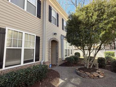 Main picture of 969 Turtle Pond Ln