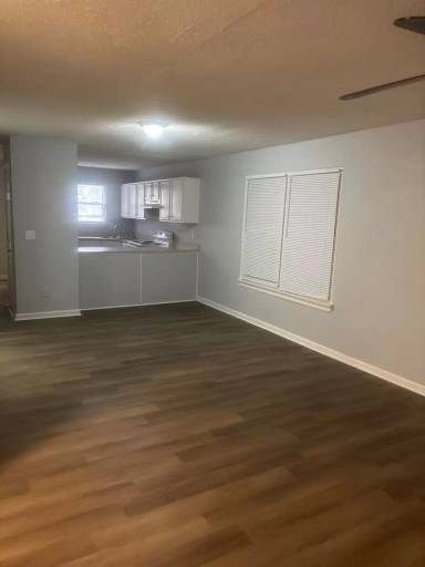 Main picture of 2123 W Muhammad Ali Blvd