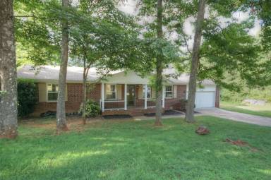 Main picture of 7502 Doane Dr