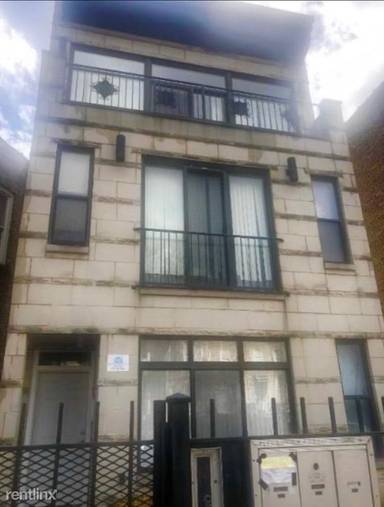 Main picture of 3933 W Lexington St