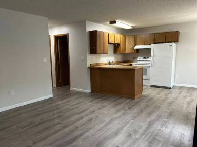 Main picture of 627 E 8th Ave
